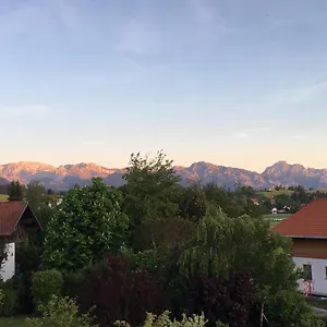 Apartment Erholsamer Traumurlaub Wo Auf Bergen Schlößer Wachsen, Prem
